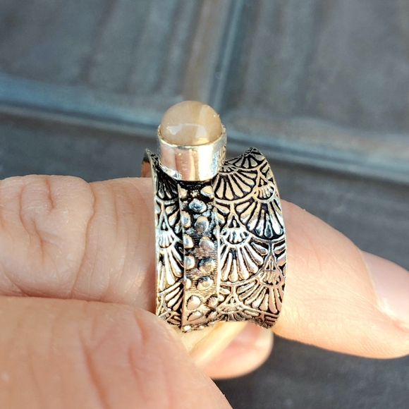 New Natural Sunstone 925 Silver Spinner Ring. - Picture 13 of 16